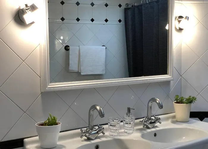 Andros Epoque * Livadia (Andros)