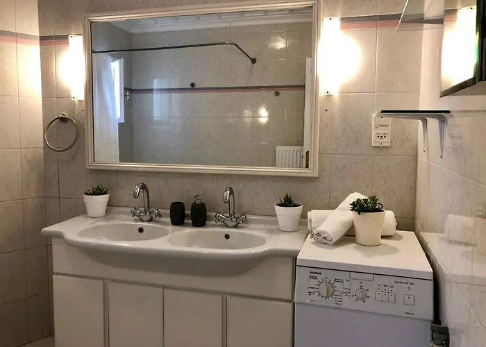 Andros Epoque Livádhia